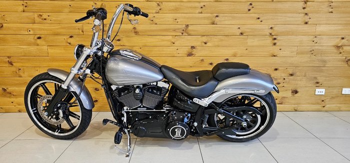 2016 HARLEY-DAVIDSON FXSB SOFTAIL BREAKOUT