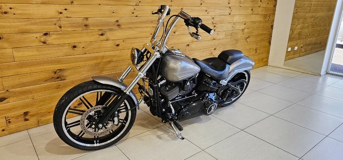 2016 HARLEY-DAVIDSON FXSB SOFTAIL BREAKOUT