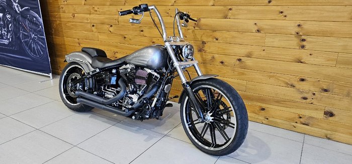 2016 HARLEY-DAVIDSON FXSB SOFTAIL BREAKOUT