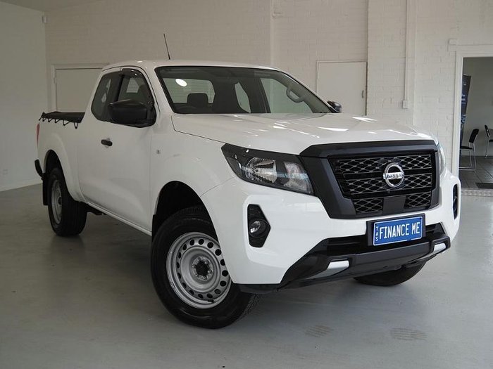 2022 Nissan Navara SL