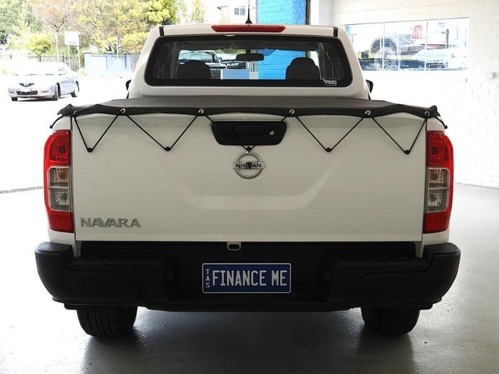 2022 Nissan Navara SL