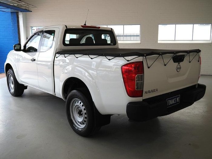 2022 Nissan Navara SL