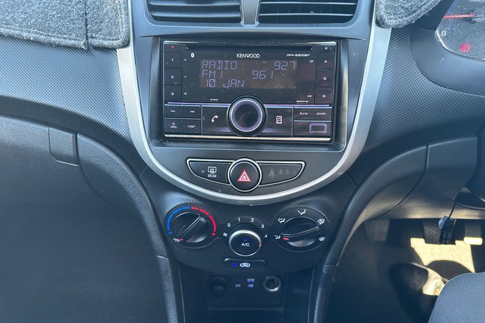 2016 Hyundai Accent Active