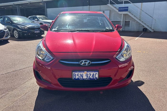 2016 Hyundai Accent Active