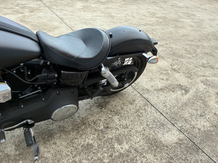 2013 HARLEY-DAVIDSON FXDB STREET BOB Black