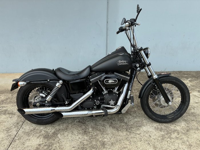 2013 HARLEY-DAVIDSON FXDB STREET BOB Black