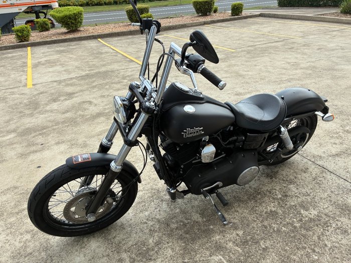 2013 HARLEY-DAVIDSON FXDB STREET BOB Black