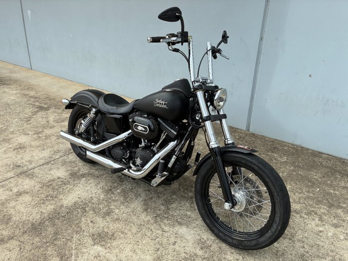 2013 HARLEY-DAVIDSON FXDB STREET BOB Black