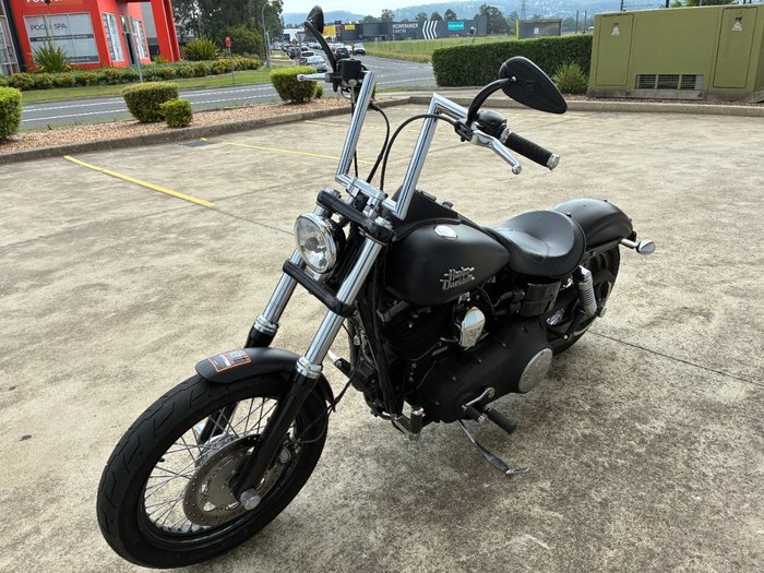 2013 HARLEY-DAVIDSON FXDB STREET BOB Black