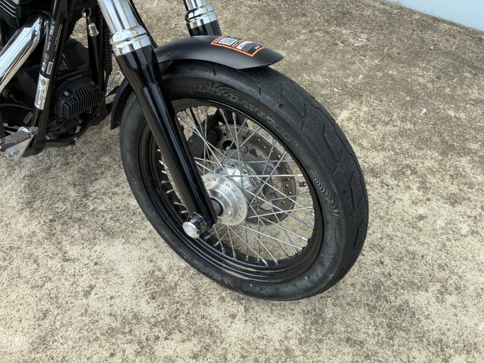 2013 HARLEY-DAVIDSON FXDB STREET BOB Black