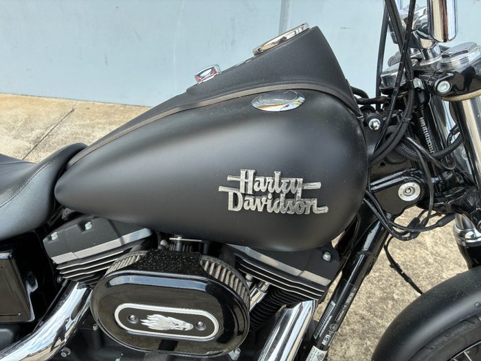2013 HARLEY-DAVIDSON FXDB STREET BOB Black