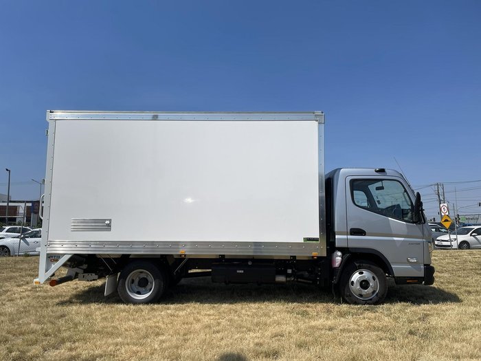 2025 Fuso Canter 515
