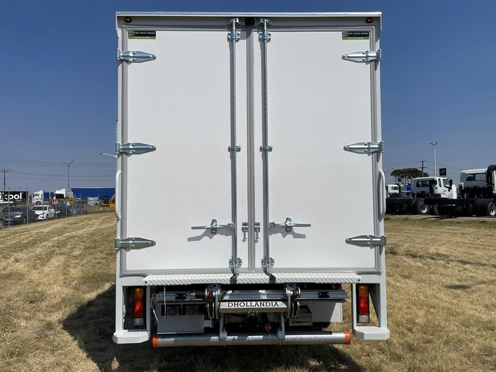 2025 Fuso Canter 515