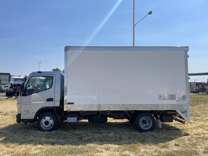 2025 Fuso Canter 515