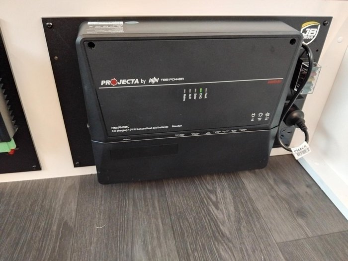 2025 New Age Caravans My26 Manta Ray Couples Expedition Brand New Layout