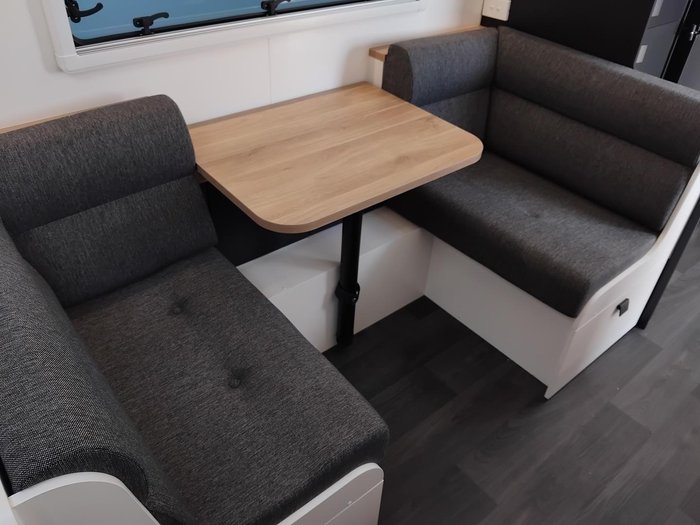 2025 New Age Caravans My26 Manta Ray Couples Expedition Brand New Layout