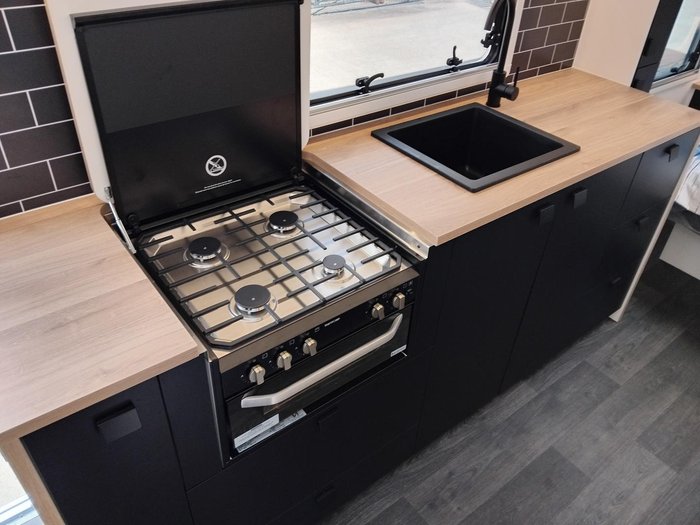 2025 New Age Caravans My26 Manta Ray Couples Expedition Brand New Layout