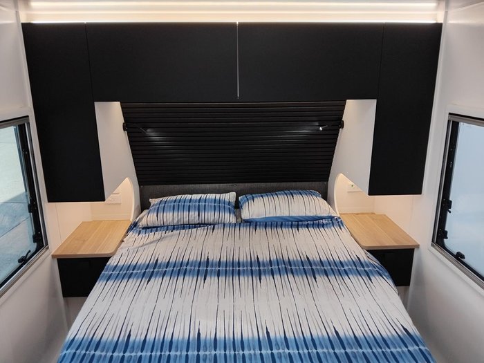 2025 New Age Caravans My26 Manta Ray Couples Expedition Brand New Layout