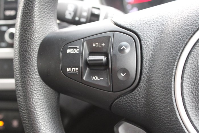 2018 Kia Rondo S RP MY18 Clear White