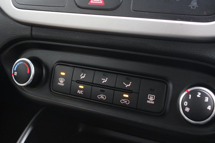 2018 Kia Rondo S RP MY18 Clear White