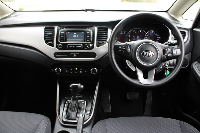 2018 Kia Rondo S
