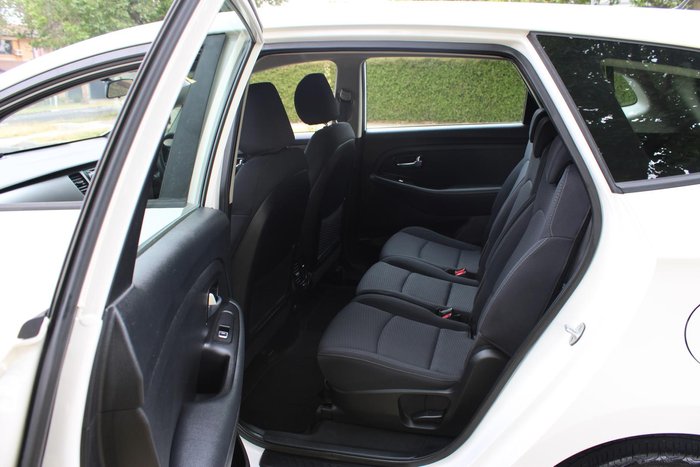 2018 Kia Rondo S RP MY18 Clear White