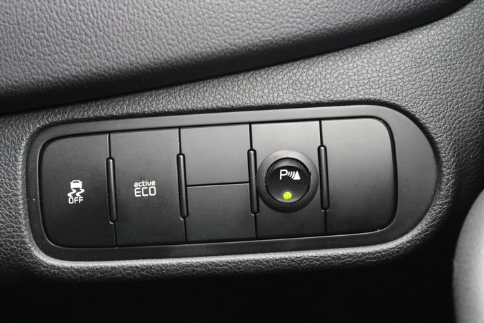 2018 Kia Rondo S RP MY18 Clear White