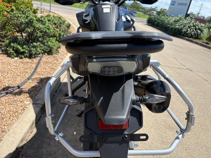 2025 CFMOTO MT Black