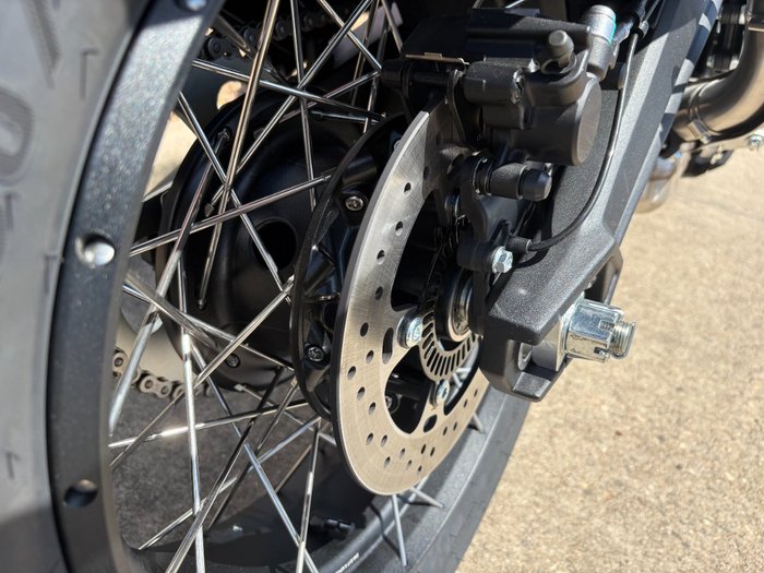 2025 CFMOTO MT Black