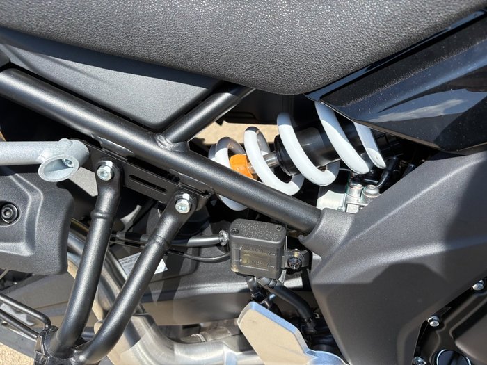 2025 CFMOTO MT Black