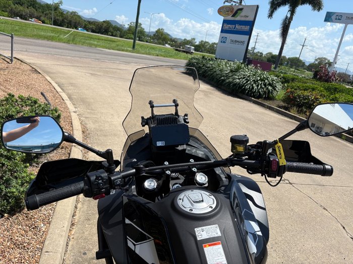 2025 CFMOTO MT Black