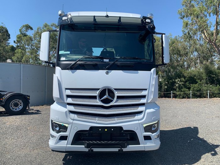 2025 Mercedes-Benz Actros 2658