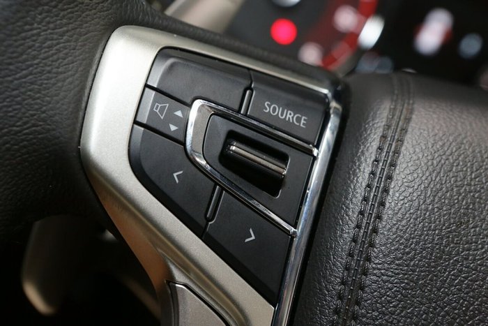 2023 Mitsubishi Pajero Sport GLS