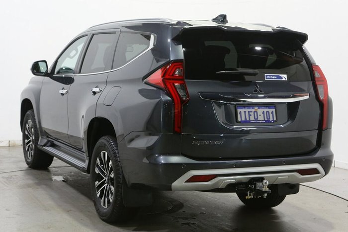 2023 Mitsubishi Pajero Sport GLS