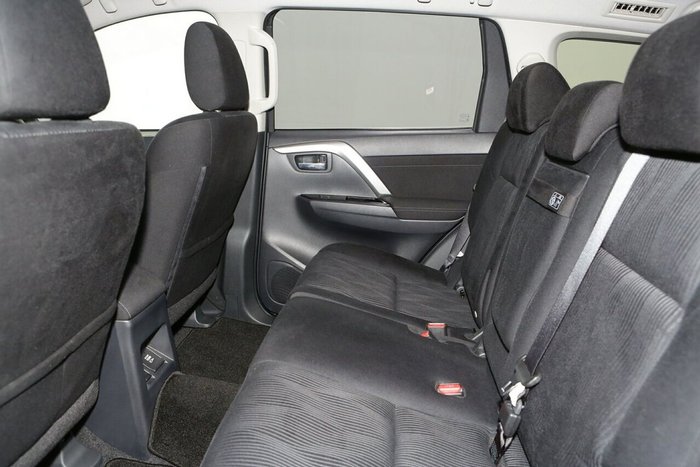 2023 Mitsubishi Pajero Sport GLS