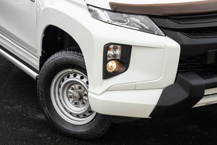 2019 Mitsubishi Triton GLX ADAS