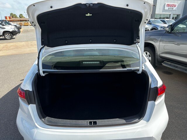 2021 Toyota Corolla Corolla Sedan Pet CVT Ascent Sport 4390560 002