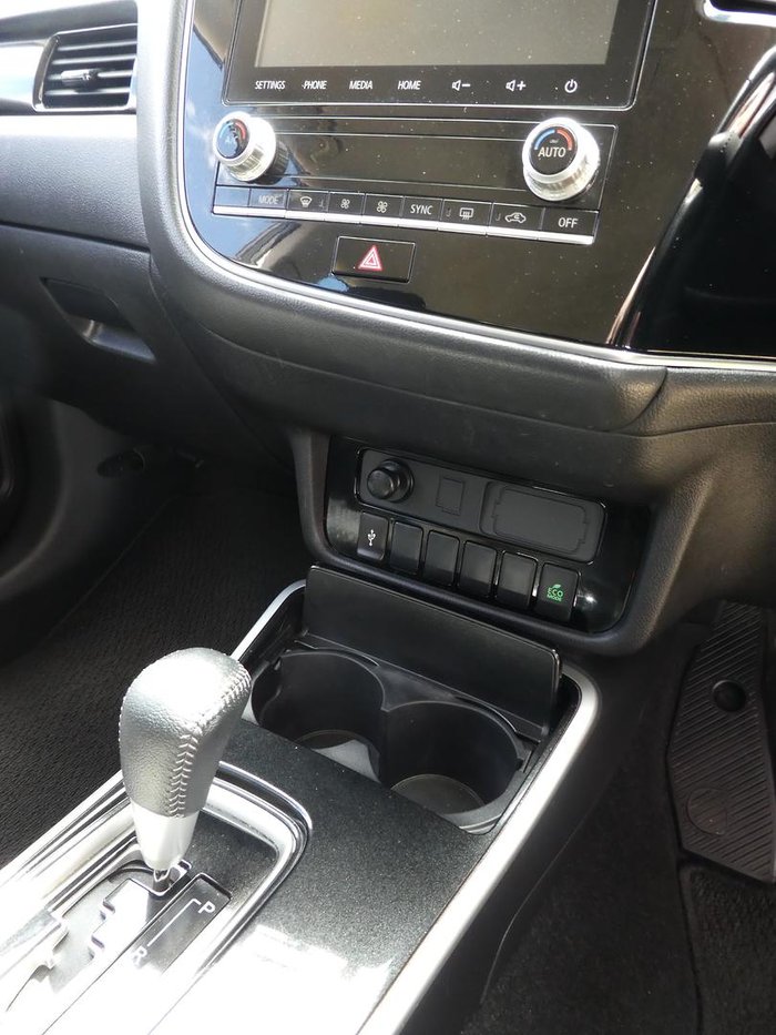 2021 Mitsubishi Outlander ES