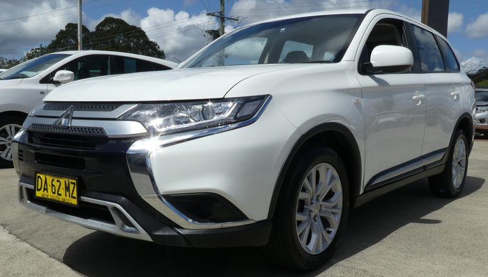 2021 Mitsubishi Outlander ES