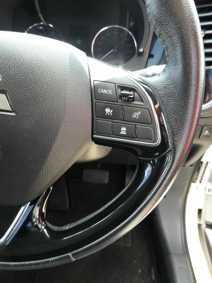 2021 Mitsubishi Outlander ES