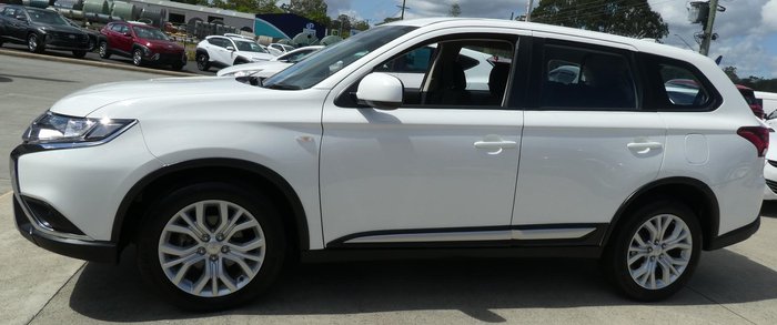 2021 Mitsubishi Outlander ES