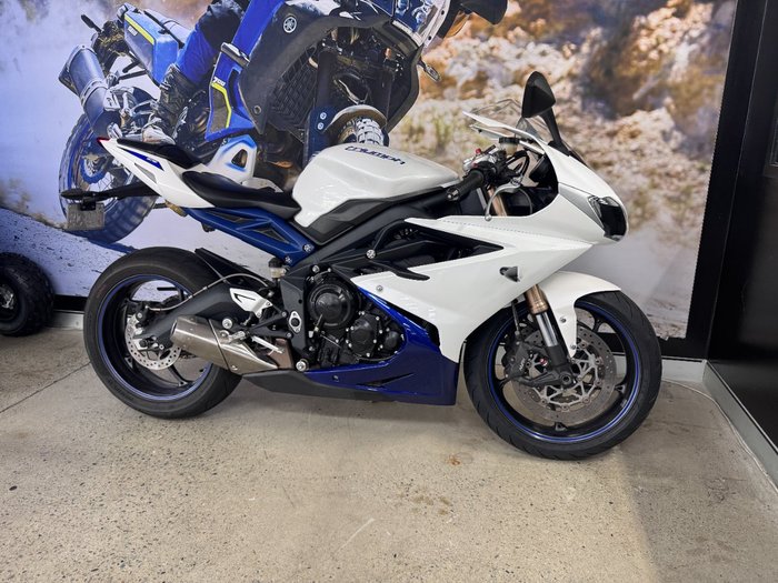 2013 Triumph DAYTONA 675 WHITE