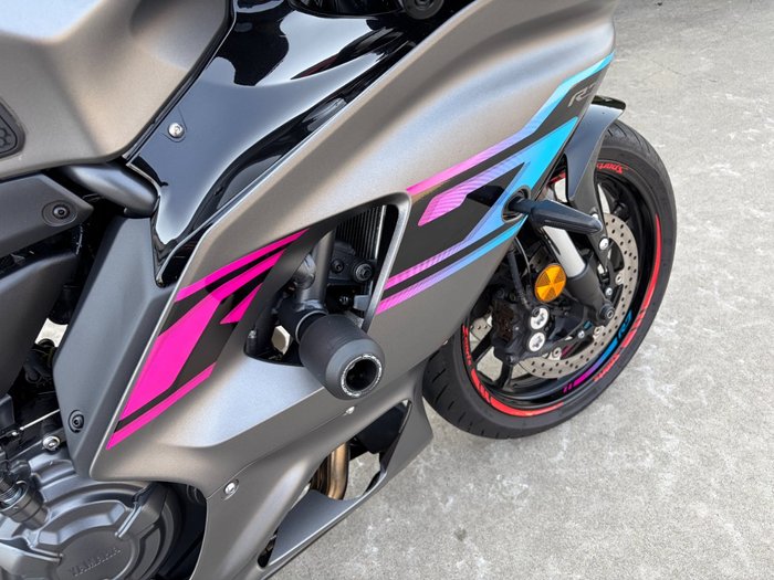 2024 Yamaha YZF-R7LA Grey