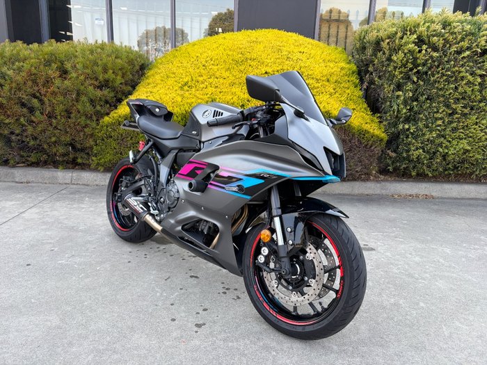 2024 Yamaha YZF-R7LA Grey