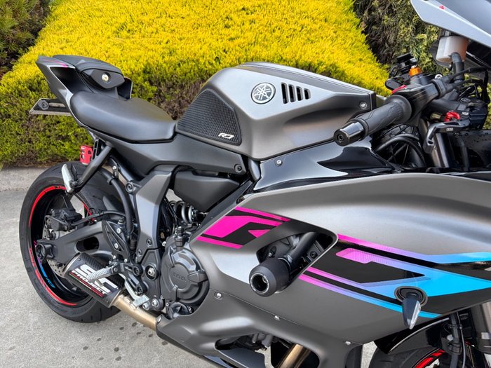 2024 Yamaha YZF-R7LA Grey