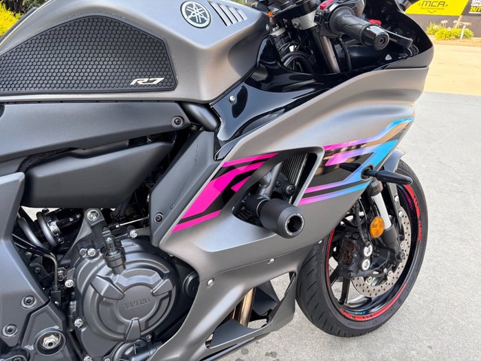 2024 Yamaha YZF-R7LA Grey