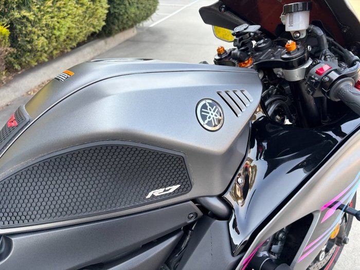 2024 Yamaha YZF-R7LA Grey