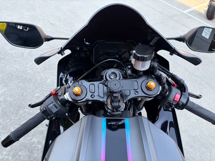 2024 Yamaha YZF-R7LA Grey