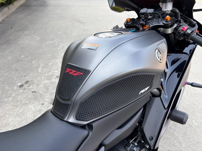 2024 Yamaha YZF-R7LA Grey