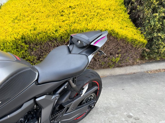 2024 Yamaha YZF-R7LA Grey